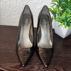 Kenneth Cole Reaction Black Lace Heels